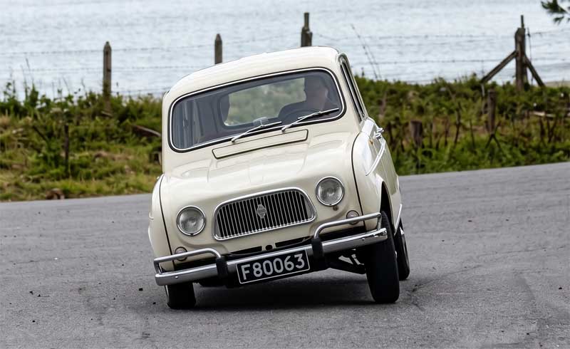 IKA Renault 4 L