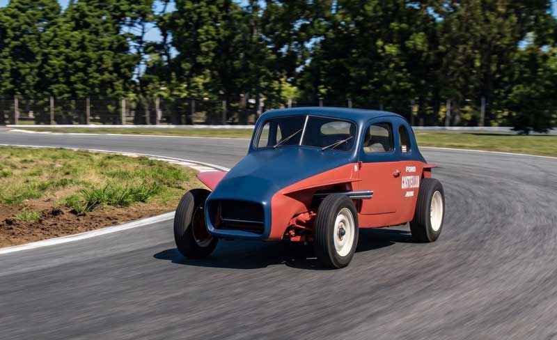 Ford T.C. F-100 V-8 de Ángel Rienzi